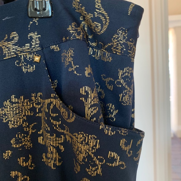 Greg Norman Navy Blue/Gold Print Golf Pants/Top Set sz S/P-4 - Picture 7 of 13